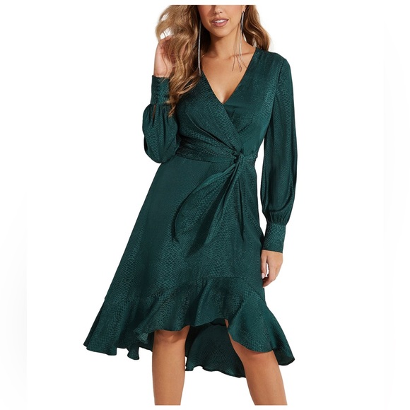 NWT Guess Dress - Picture 3 of 6